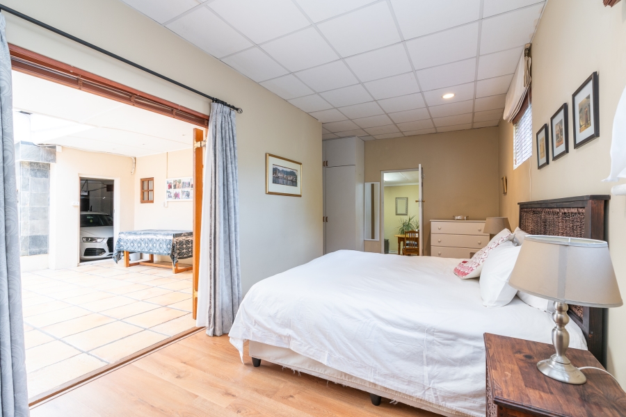 3 Bedroom Property for Sale in Pinelands Western Cape